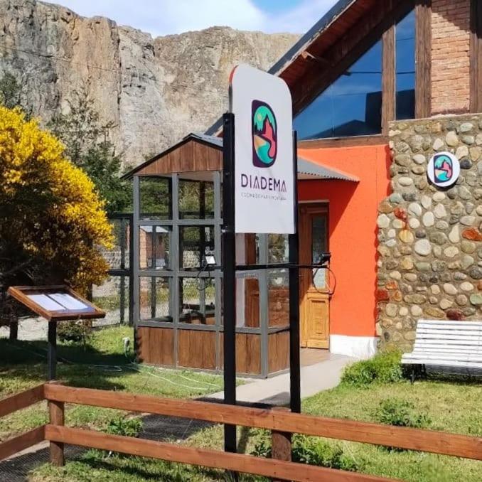 Hotel Lunajuim El Chalten Kültér fotó
